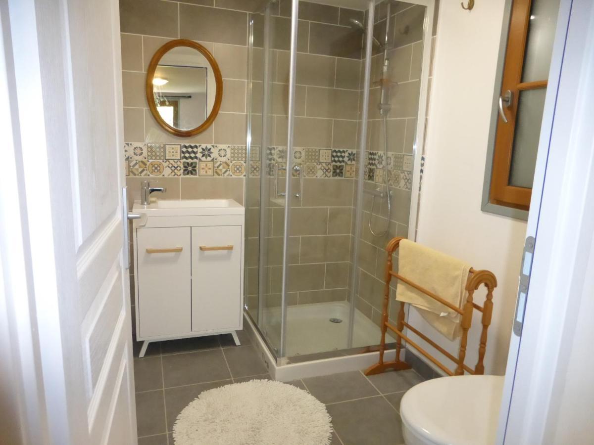 Chez Kate Bed & Breakfast Charroux  Екстериор снимка