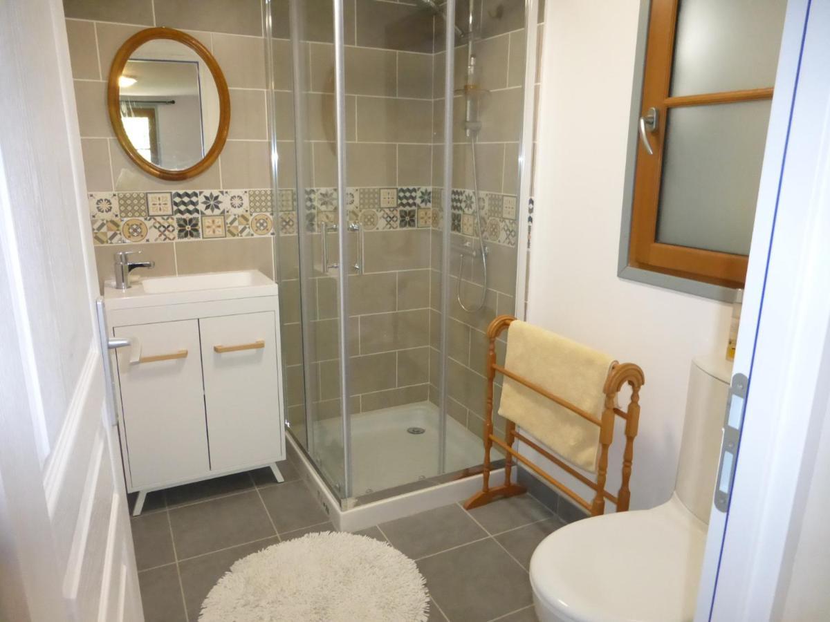 Chez Kate Bed & Breakfast Charroux  Екстериор снимка